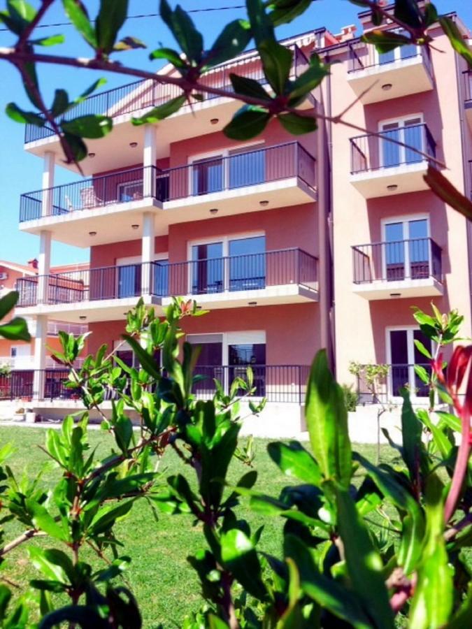 Apartment Maria - Comfortable Kastela Luaran gambar